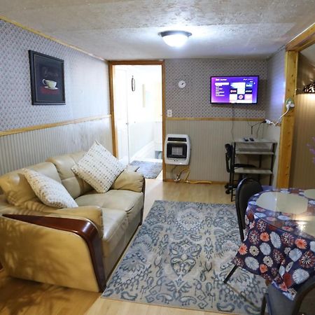 3-Bedroom Apt. Ideal Location Near New River Gorge 费耶特维尔 外观 照片