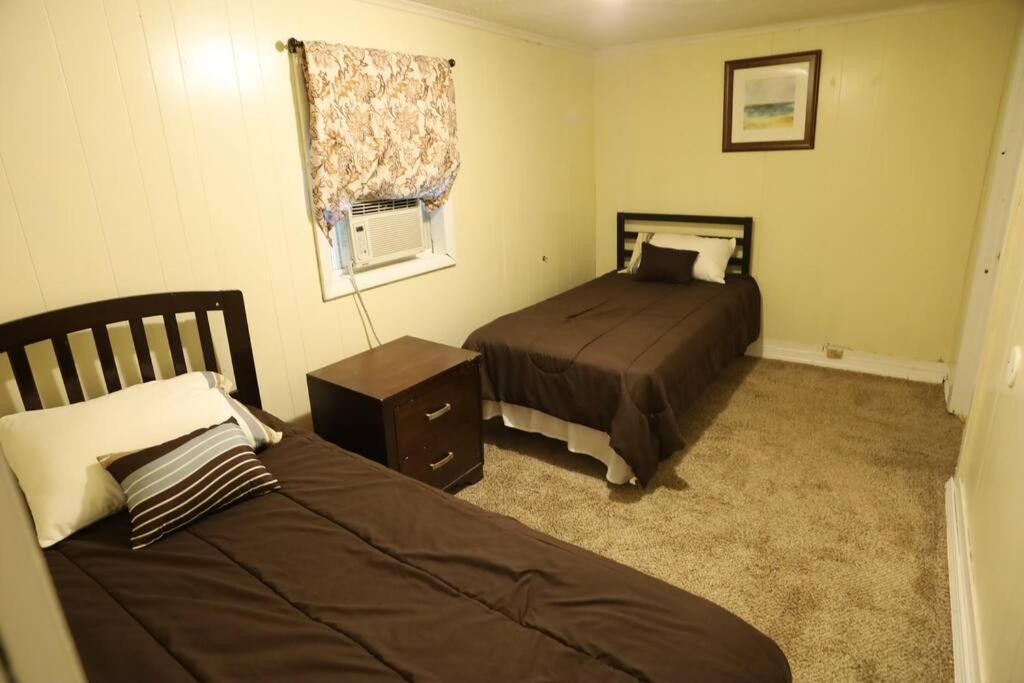 3-Bedroom Apt. Ideal Location Near New River Gorge 费耶特维尔 外观 照片
