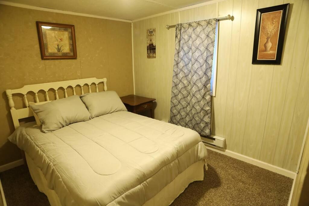 3-Bedroom Apt. Ideal Location Near New River Gorge 费耶特维尔 外观 照片