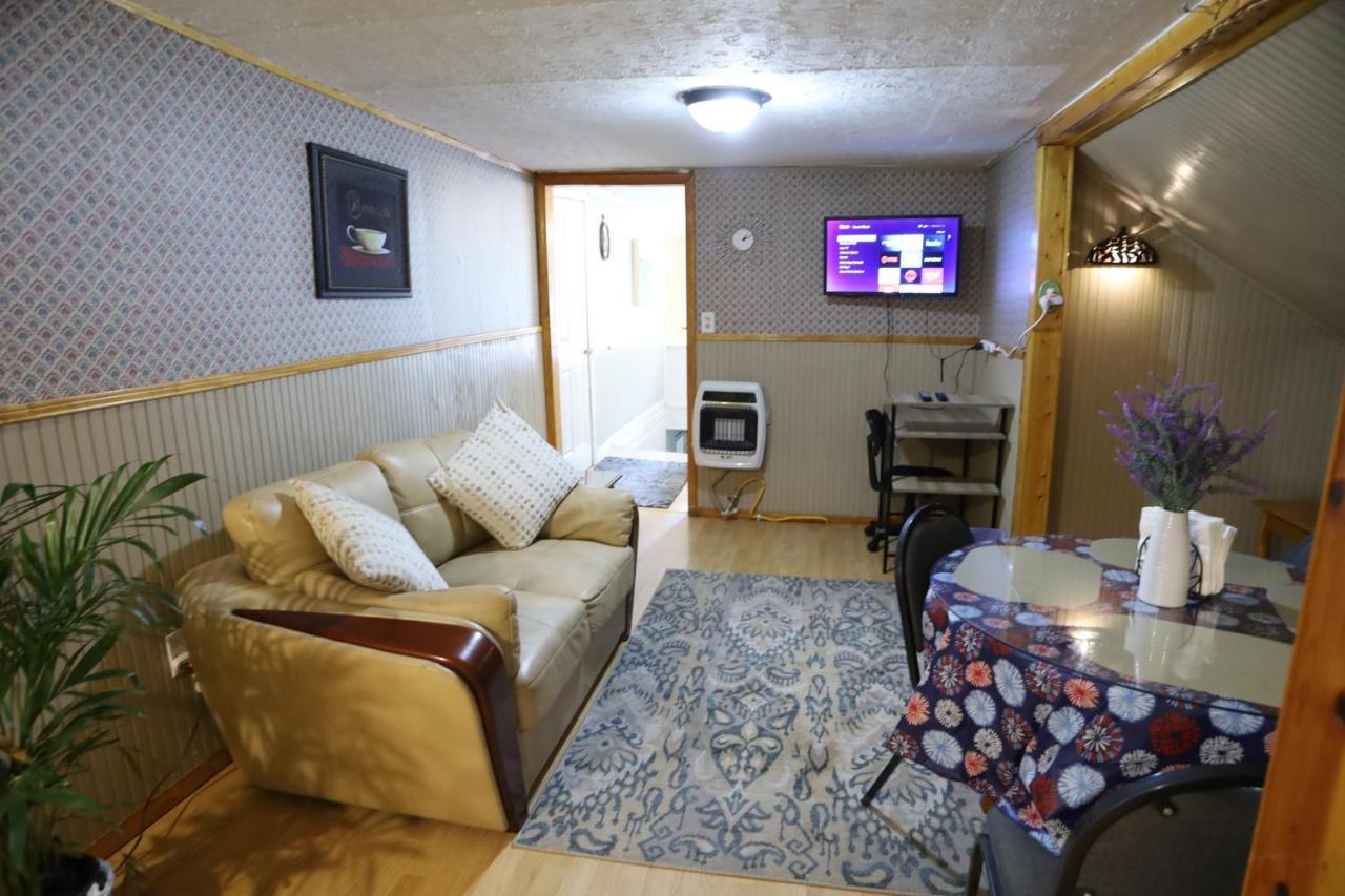 3-Bedroom Apt. Ideal Location Near New River Gorge 费耶特维尔 外观 照片