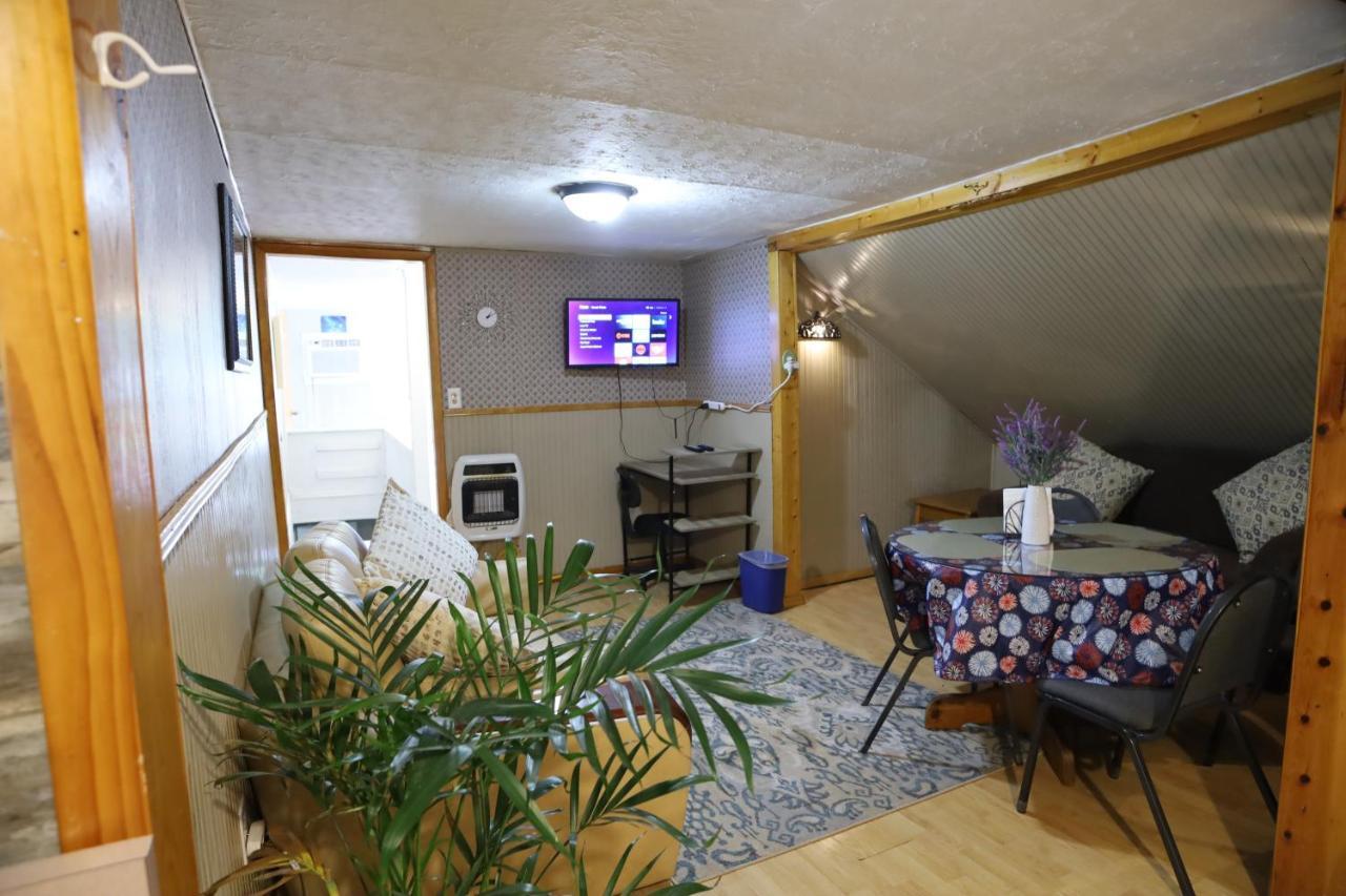 3-Bedroom Apt. Ideal Location Near New River Gorge 费耶特维尔 外观 照片